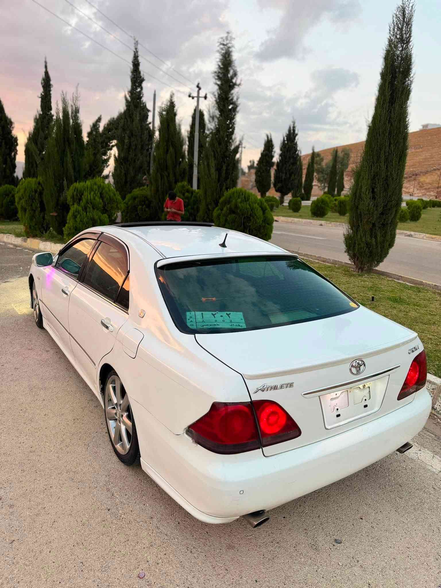 كراون شاهين • ٢٠٠٥ • ١٨٠٠٠٠