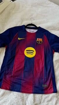 تشيرت برشلونة