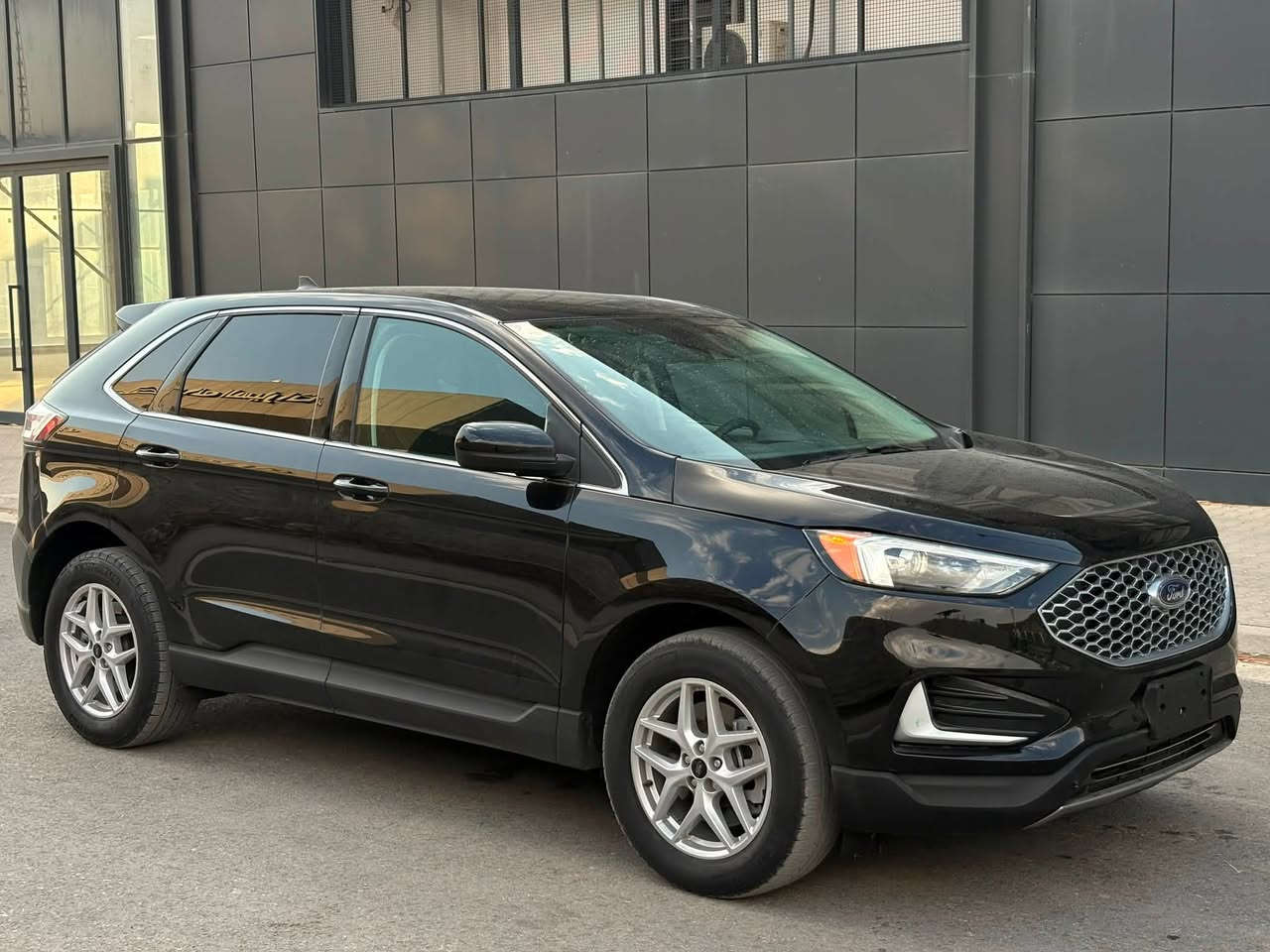 فورد أيدج 2024
مواصفات SEL AWD : عداد المسافه 46,000 ميل 

السياره صندوق و البنيد صبغ بدون قطرة
دواخل مابيها شواصي و لغود مكفول 
بدون ارباك ولا ارباك طاك كله بلادي 
سيت راديتر و تبريد و غاز بلادي 
بدون بارد و رصعات و شخوط السياره كلش جديده
كير و محرك وحجر بيئه و رادارات و كهربائيات بشرط
كاتي السياره يترقم شمالي مكان السياره سليمانيه

واتساب : ***********
