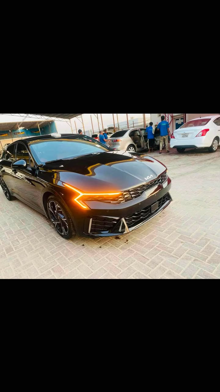 السلام عليكم كي فايف موديل 2025 وارد امريكي فول مواصفات حادث بنيد فقط كشنات كهرباء بنراما محرك 2500 تنفس طبيعي رقم بغداد سياره جديده مكاني بابل السعر ١٨٥ مجال قليل ‭***********‬
