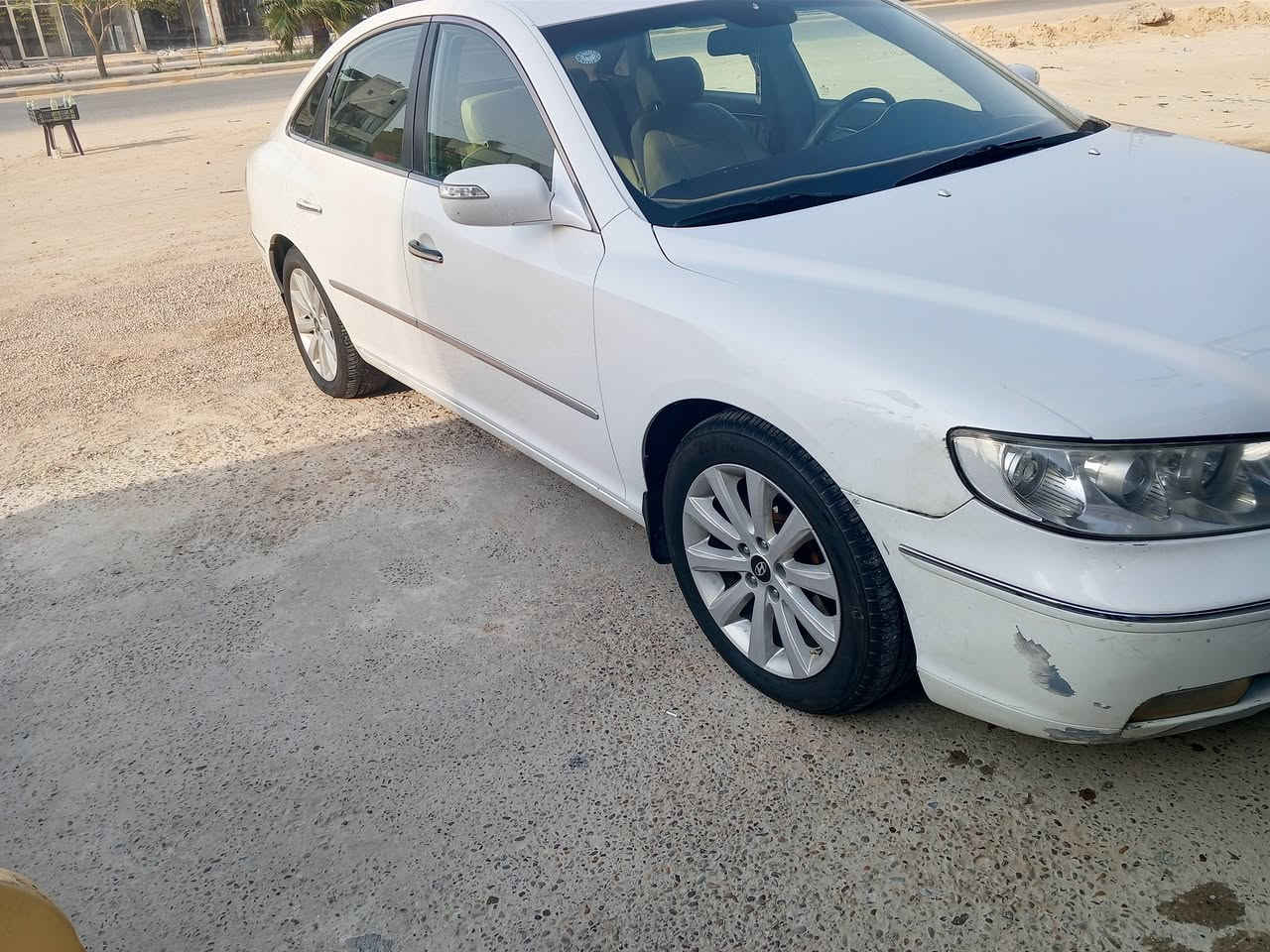 ازيرا 2009 خليجي محرك 3300 المرغوب  فول مواصفات  رقم اربيل جديد هزه جديده سنويه نهايه 2031 سياره جاهزه كير وميكنه وتبريد  تخم تاير وباتري وحدايده كله جديد  مكفوله من الضربه والصبخ فقط بارد قليل  السياره جاهزه مكانه النجف  ***********  بيع مستعجل  100$ وبيه مجال لشراي
