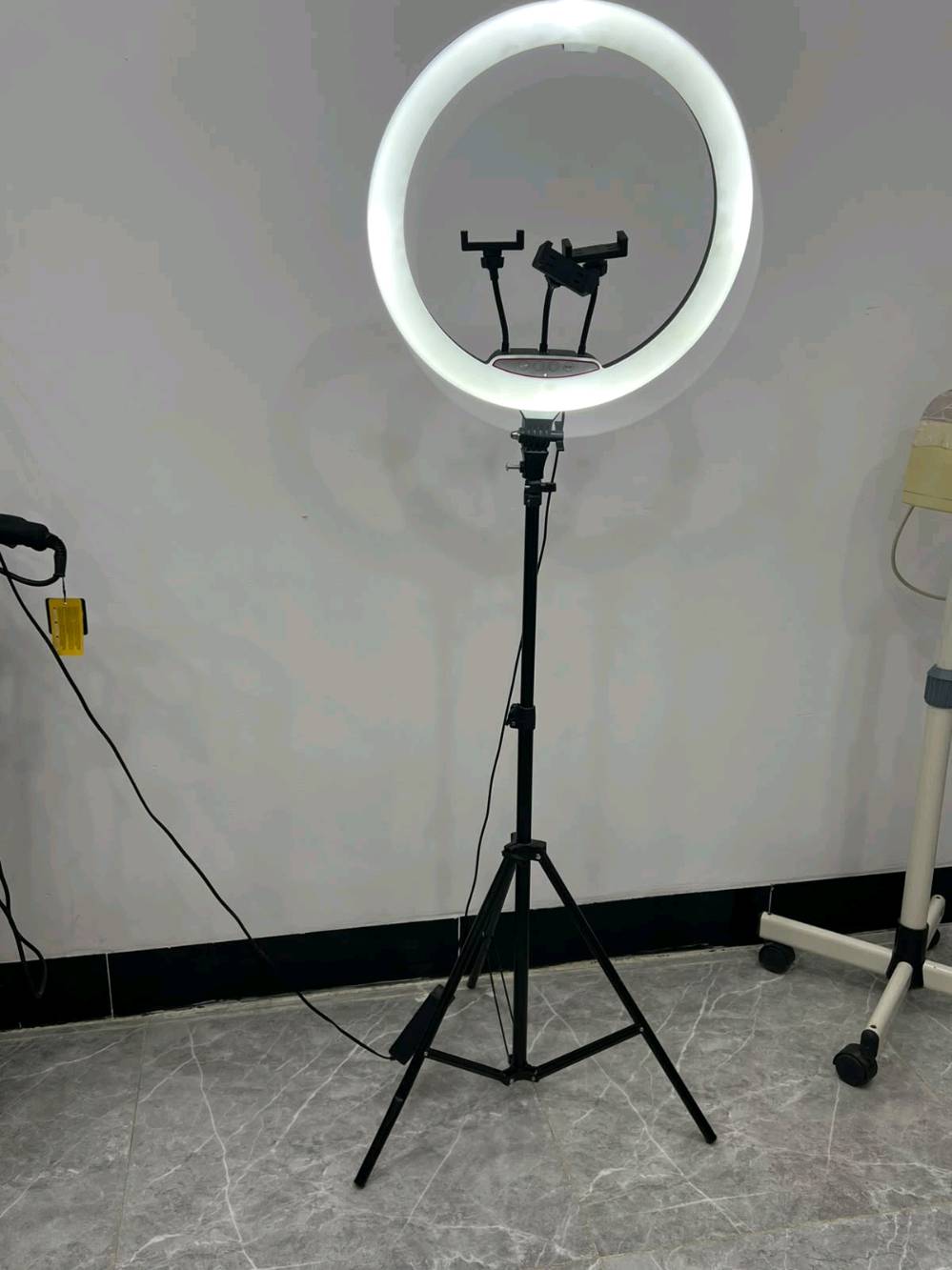 اغراض صالون • اسعار تنافسيه