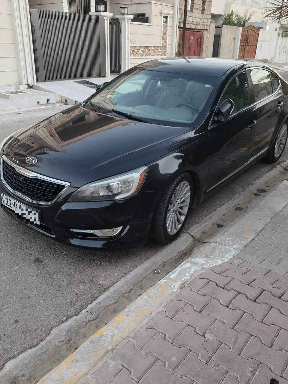 للبيع فقط كيا كادنزا موديل 2011 خليجي
فول عده البصمه والفتحه سعر حيل مناسب للبيع فقط 
رقم أربيل الدولي الجديد بسمي مجدد لل2031 هزه براد كله جديد 
السياره مواصفاتها حيل حلوه السياره صبغ عام كير محرك كفاله محرك 6 سلندر بس الصبح بل تشغيل بيها حس راجس حيل قليل حيل  تدفئة تبريد  تخم تاير جديد صدر أمامي خلفي جديد 
داخل لونين مكانها قضاء طوز خورماتو والسعر 72 ورقه وبيها مجال بسيط سعرها مناسب 
الاستفسار ***********
