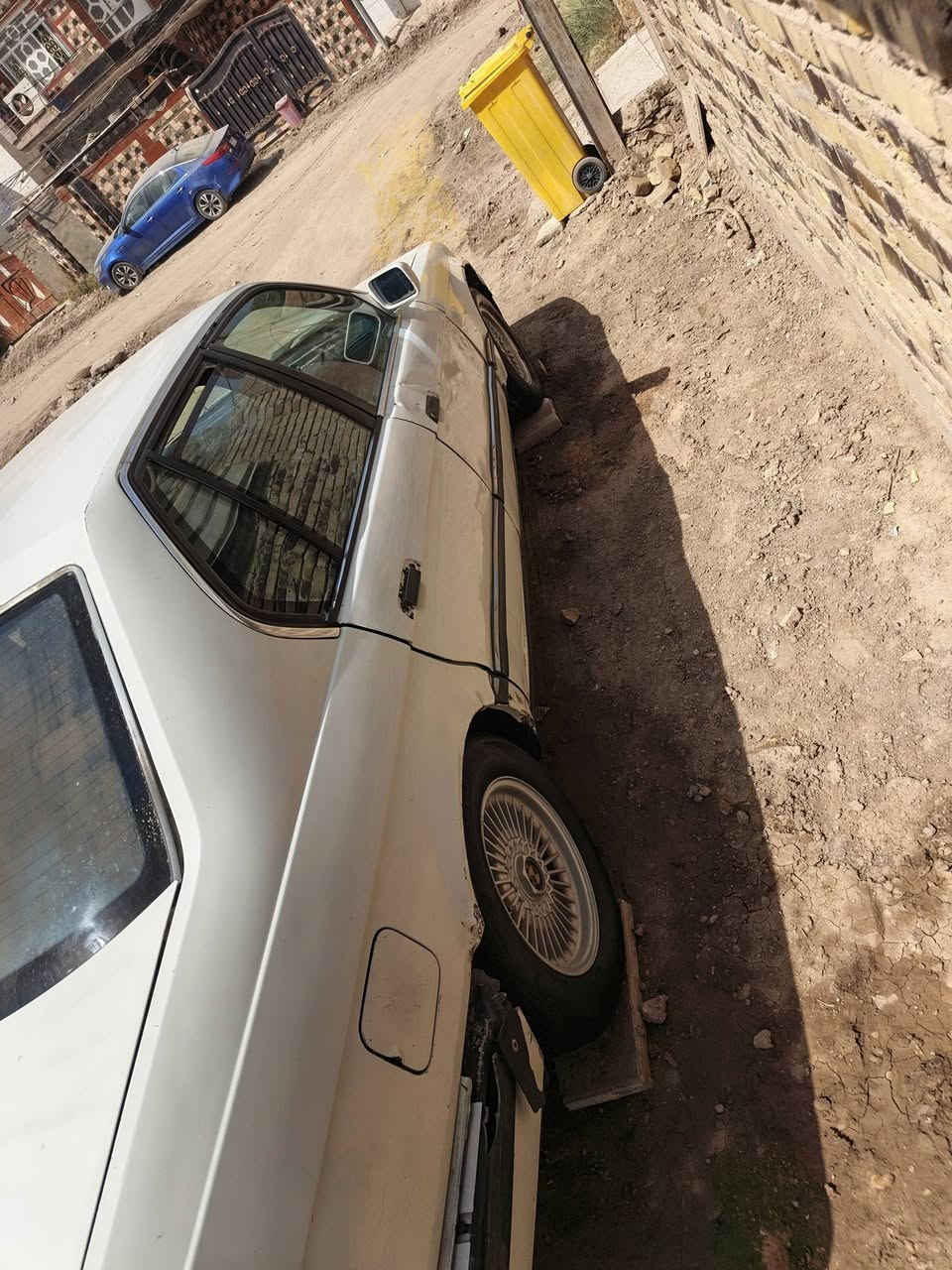 السلام عليكم BMW موديل 1991حجم730 6اسلندر مفتوح كير عادي كير مكينه بشرط كهربائيات كله شغاله حداديه ٥٠٪ رقم واسط تحويل بشرط تخم تاير باتري جديد تريد تعمير تريد تسقط بكيفك السعر قفل🔐🔐🔐 ٢٥ ورقه مكان السياره بابل مركز المدينه للاستفسار الرقم***********
