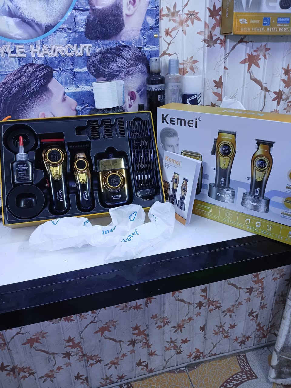 ماعندي توصيل مكاني بغداد ابو دشير..مكائن كيمي البكج الذهبي غير مستعمل والبقيه استعمال اقل الشهر تفاصيل أكثر ***********
