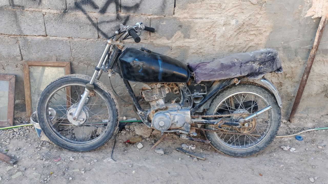 السلام عليكم للبيع شرط الشغل بيها شلعه مو طبيعيه وهي الجديد لا تنقص ولا تبخر ولا تصرف مال شغل مكاني بكربلاء السعر 125
***********
