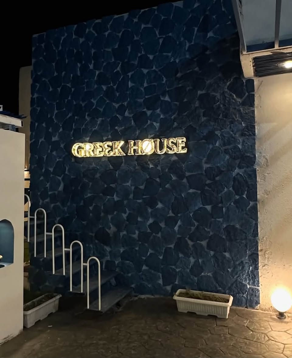 مزرعة للإيجار اليومي 🏡🌳
📍 الموقع: بغداد – الدورة – البوعيثة

✔️ أجواء هادئة ومناسبة للعوائل

✔️ مساحة واسعة وخدمات متوفرة
 

✔️ مثالية للراحة والونسة

📌 للحجز والاستفسار يرجى الاتصال أو المراسلة على واتساب: 

عبود الشيخ
 📞 ***********

 موثق في تطبيق اجرلي لسياحة المزارع في العراق 🇮🇶
