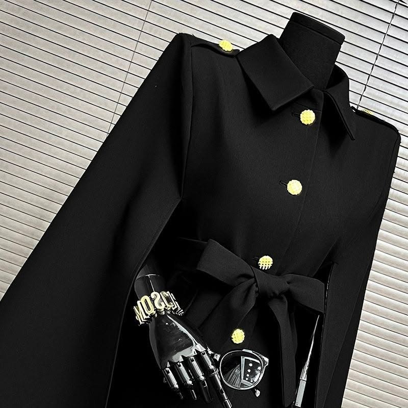 A stylish new loose-fitting sleeveless coat suitable for spring and autumn, and a black mid-length shawl in a British style with a single row of buttons for women, 2026 Available sizes for weights 40-75 kg. Pre-order available. Delivery time is 2-3 weeks from the booking date. For more details, please contact us on our Telegram channel. For immediate inquiries and questions, please contact us via WhatsApp. #via
