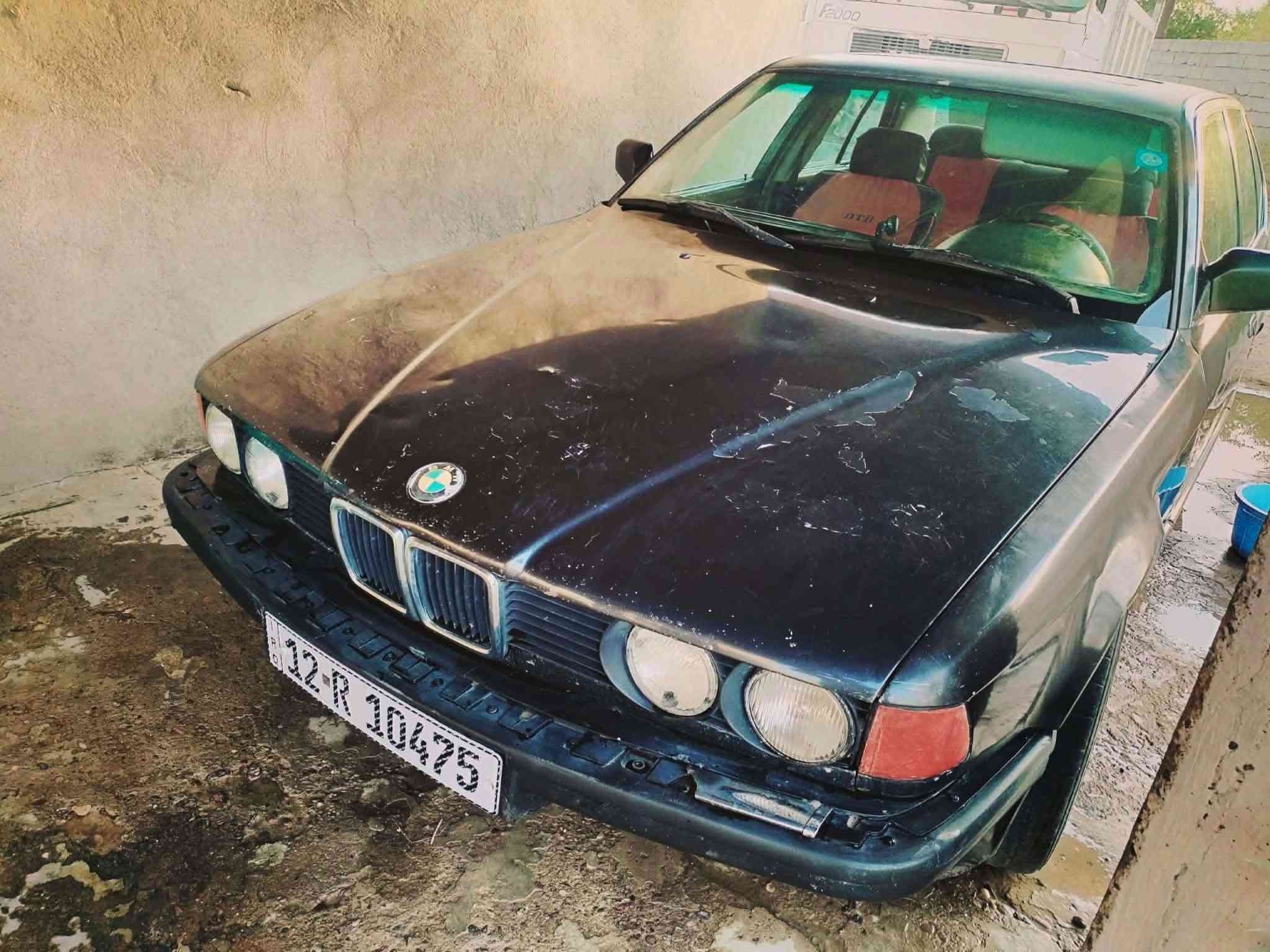 سلام عليكم بيم للبيع حجم٧٣٥ رقم نينوى انكليزي شرط التحويل محرك عادي بس شرط كيرشرط كهربايات كلها شغاله تايرات جدد صدرجديد تبريد شغال ثلج تدفاه شغاله سعر ٢٥ وبيها مجال ومراوس هم يرهم الاستفسار الاتصال على الرقم  ***********
