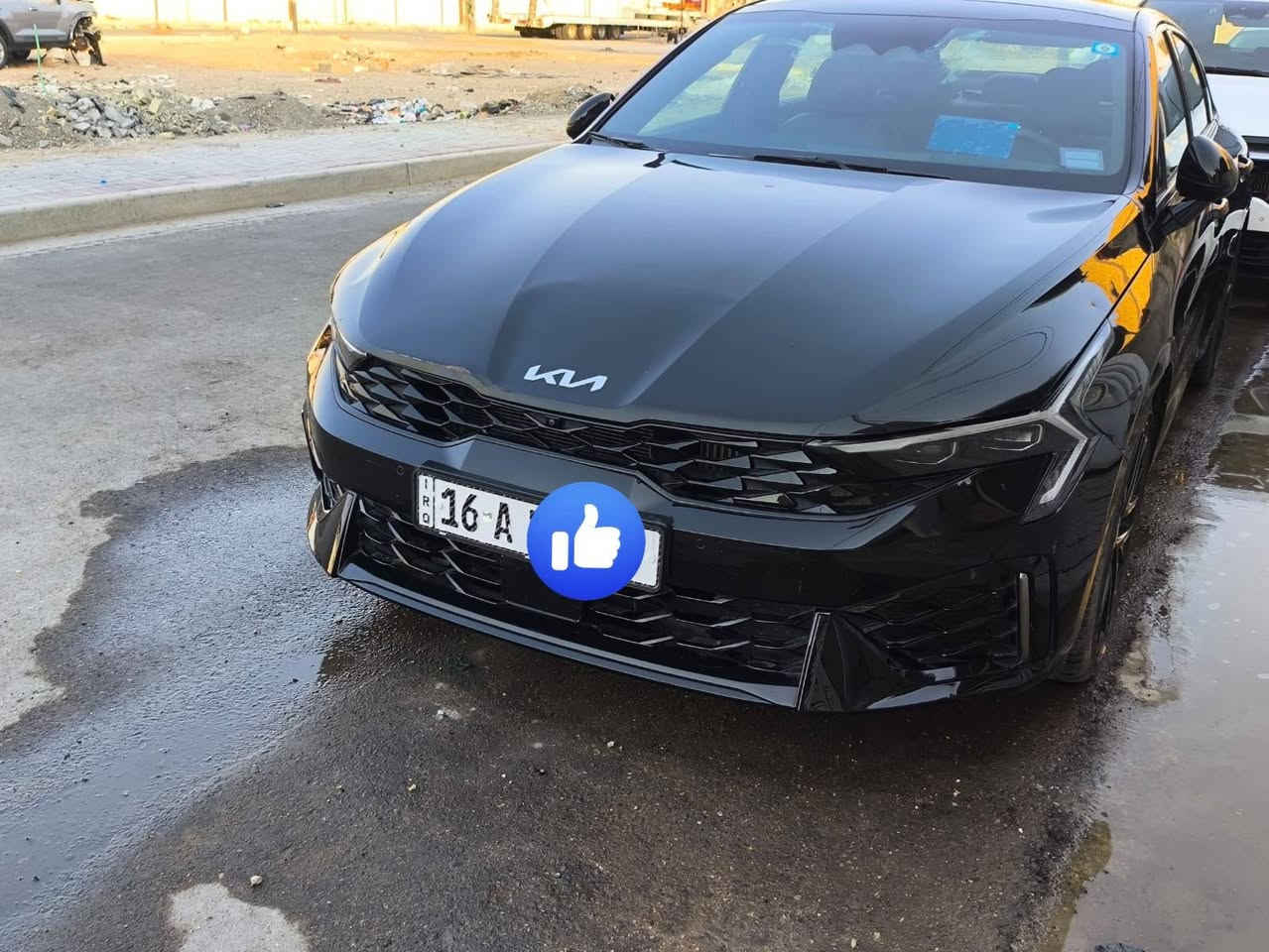 السلام عليكم. 
كيا K5 بانزين 
 موديل 2024 
وارد كوري 
مواصفات السياره
بنراما 
تقديم وترجيع علبصمه 
5 كامرات + كامره حوادث بلاديه 
وبعد مواصفات هواي سياره فول للخير 
رقم شهداء بيها جاملغ اليمن تبديل وبيها فتح براغي بس
عنوان السياره الديوانيه 
سعر.. 170 بيها مجال 
للاستفسار اكثر ***********
