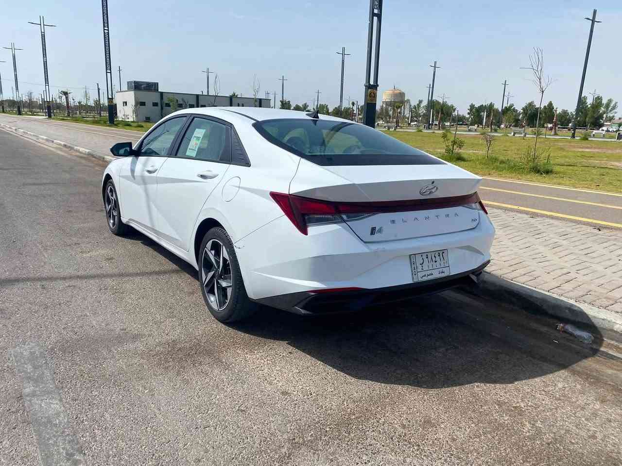 النترا خليجي مديل 2021 رقم بغداد
السياره مطلوبه اقساط باقيلها سنتين يلا تصير حره 
محرك 2000 دوش لون ابيض داخل رصاصي 
السياره نص مواصفات قطعتين تبريد تحكمات ستيرن 
ماشيه 200 كم 
بيها ربع بنيد وخشم جاملغ بيهن حادث مصلحات باقيلهن بس رش صبغ 
وبارد بالدوس خلف السايق مكحل بدون صبغ 
وباب خلف السايق مفتوح علمود تقسيم الدوسه
ويل كب كروم حجم 17 
مكينه مفتوح قبق الفوك مبدل رواجز فقط
السياره مكانها البصره تشتري يسويلك وكاله لحدما تفك اقساطها وتتحول باسمك 
السعر 115 وبيها مجال
مكاني البصرة القبلة 
***********
