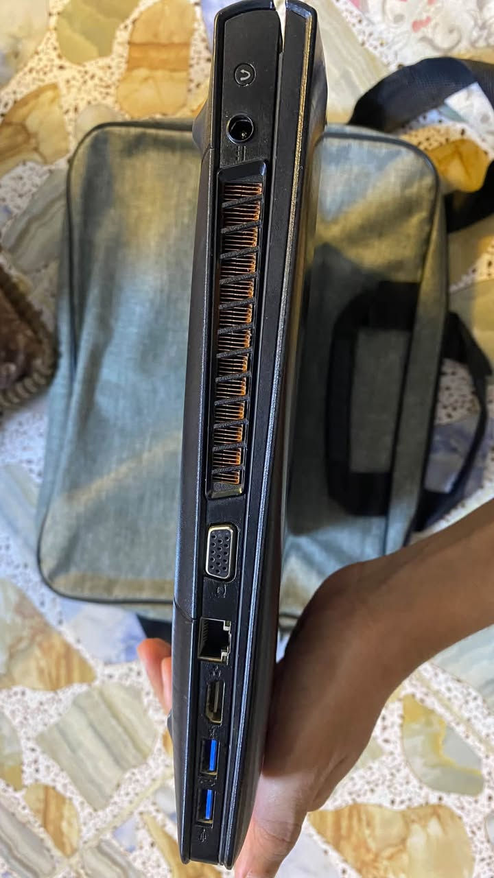 حاسبه لابتوب لينوفو نضافه 90‎%‎
معالج intel Core i7 - 4700HQ
رامات 16 ddr3
هارد 256 ssd السريع 
كارتين شاشه بيها خراجي مزدوج من نوع NVIDIA GeForce GT 755M حاسبه نضيفه من كل نواحي
للاستفسار عن سعر الواتساب ***********‬
المكان / حي اور بغداد 
ومتواجد على الفيس راسلني باقي المواصفات بالصور
