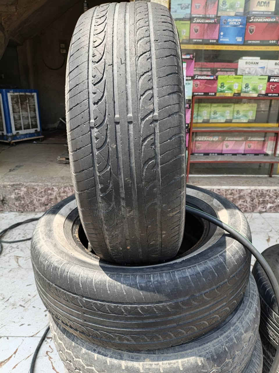 سلام عليكم اخوان طخم تايرات خط بيض الحجم 205/65/15
زوج ع نص سعر 40 الف مع شد
زوج جوه نص 18 الف مع شد 
مكاني مدخل حي القدس من جهة سادين الانتصار 
رقم تلفون ***********
