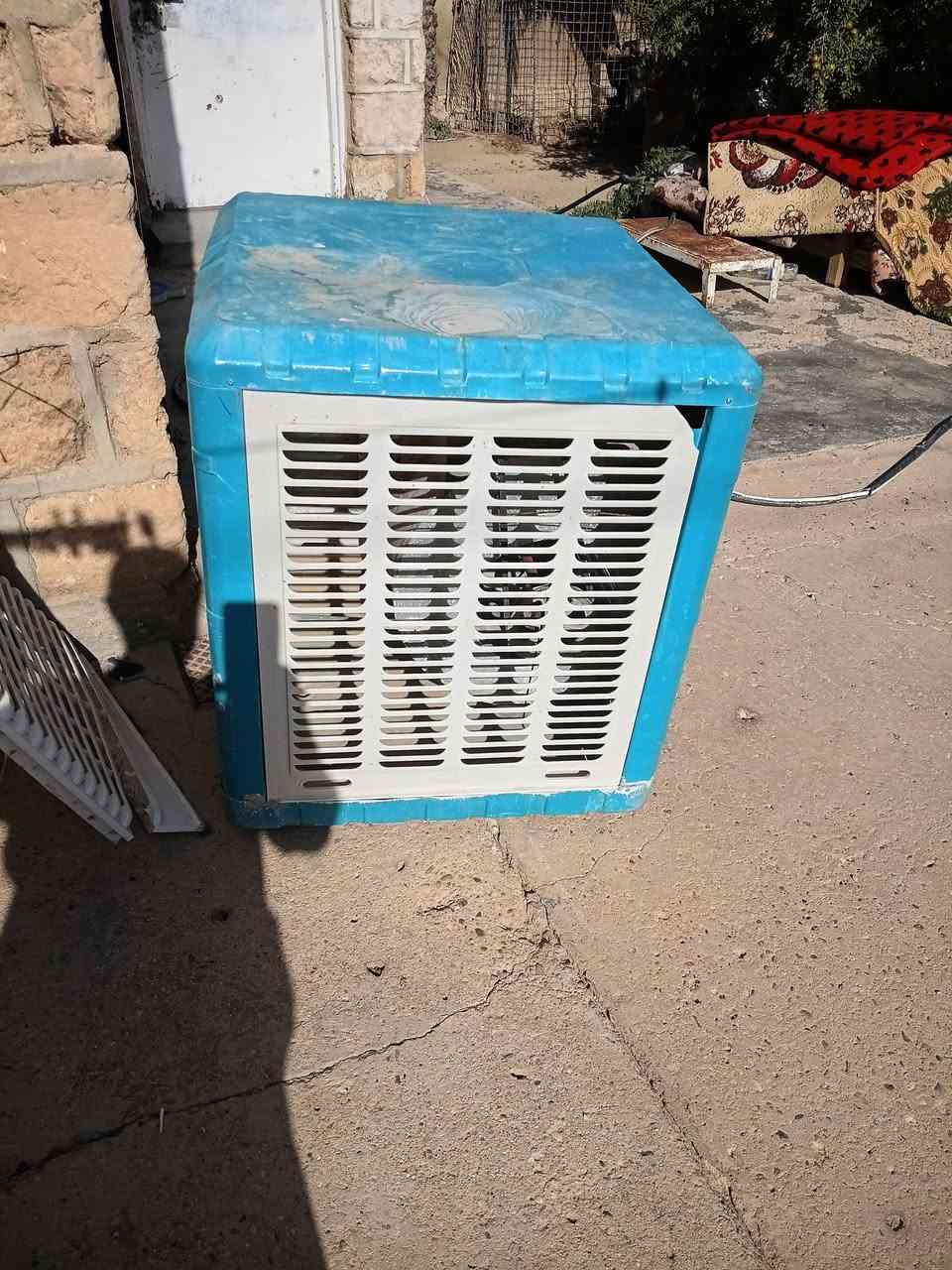 اخوان مبرده شغاله مستخدمه ثلاث اشهر ثلاث سرع سعرها ٧٥الف سيور طول ٤ متر سعر السير ١٥الف وهذا رقم ***********
