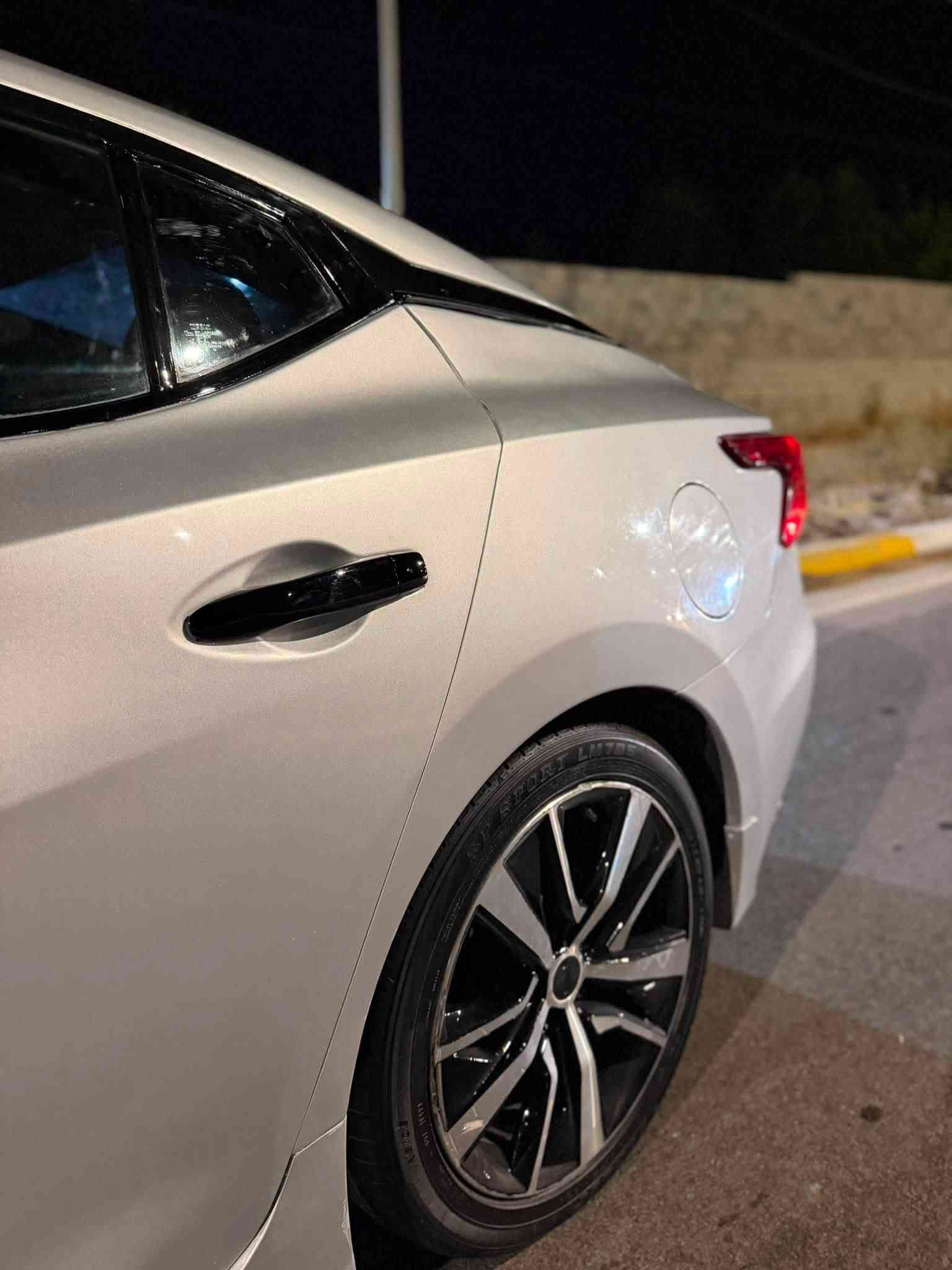 nissan maxima 2020
بـڕاوە قەپات قەپات مواسەفات  
سەیارەکە تاقانەیە لەجوانی
کامل مەسرەف کراوە کامل سێرڤس 
بەس لێخوڕینی دەوێ
کامل بەشەرت گێڕ مەکینە دەعم لێدراو کارەبای
هیچ مواسەفاتێکی نەقس نیە 
هیچ گڵۆپێکی پێ نیە لە شاشە 
سعری 73$مەجالێکی برایانە
شوێن ڕانیە 
watsapp *********** ***********
