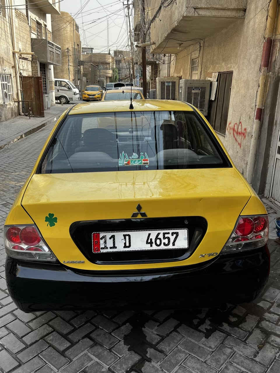 سلام عليكم لانسر 2010 مكينه 2000 كير عادي مكينه كير تبريد حدايه باتري تختم تاير سياره كامله لاخر حبايه خير من الله بيها صبغ بنيد وجاملغ بدون حادث بس صبغ سياره احلى من الصور مصفره هيئه وغرامات بسمي تحويل ثاني يوم رقم مميز  السعر 73 
مكاني بغداد جديده ***********
