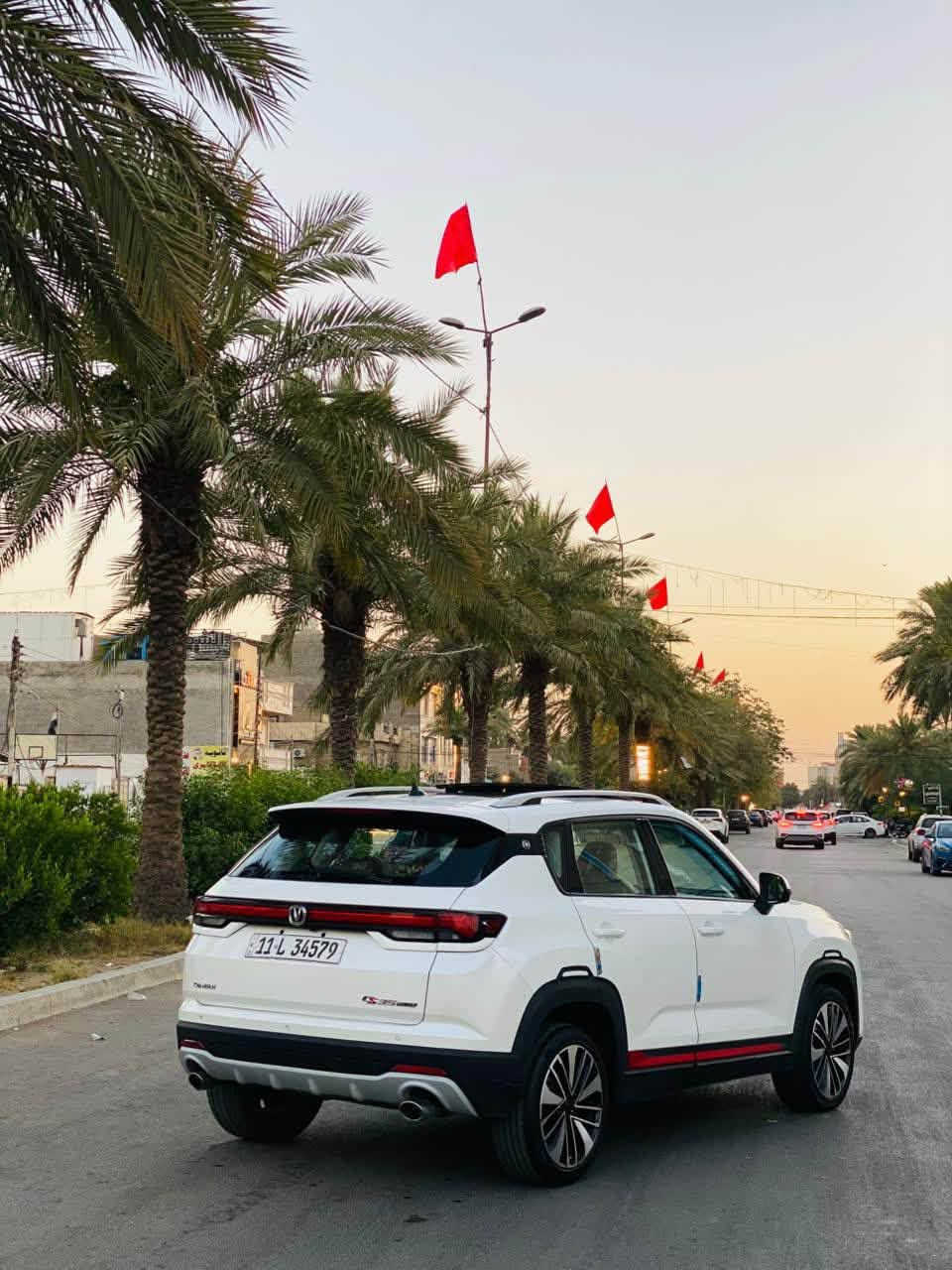 🚗 شانجان CS35 بلس –موديل 2025 🚗
✅ تحويل مباشر وباسم المشتري
✅ نقبل المرارس حسب القناعه
📍 الموقع: بغداد/السيدية
أبرز المواصفات:
✨ سقف بانوراما
✨ شاشات لمس
✨ صندوق كهربائي
✨ أزرار تحكم باللمس
✨ رادار + الحفاظ على المسار
✨ مقاعد كهربائية مع التدفئة والتبريد
✨ قيادة ذاتية
✨ كاميرات 360°
✨ نظام كاميرات 3D
✨ كاميرات مرايا جانبية بدقة 4K
✨ حساسات 360°
✨ هاند بريك كهربائي (زر)
✨ إنارة LED أمامية وخلفية
✨ماشيه35

أنظمة الأمان:
✔️ نظام التحكم الإلكتروني بالثبات (ESP)
✔️ نظام مانع الانزلاق (TCS)
✔️ نظام منع انغلاق المكابح (ABS)
✔️ التوزيع الإلكتروني لقوة الفرامل (EBD)
✔️ نظام مراقبة ضغط الإطارات (TPMS)
✔️ التحذير عند مغادرة المسار
✔️ مراقبة النقطة العمياء
✔️ التحذير من الاصطدام الأمامي
✔️ نظام المساعدة عند صعود المرتفعات (HAC)
✔️ نظام منع الاصطدام
✔️ وسائد هوائية أمامية وجانبية
💵 السعر: خاص
📞 للاستفسار الاتصال:
***********
***********

السيارة نظيفة جدًا وجاهزة، والبيع للأشخاص الجادين فقط.
الشراي يتصل ويدلل، وإن شاء الله ما نقصر وياه.
