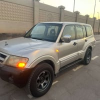 باجيرو ٢٠٠٥ • مكفولة صبغ • أوراق بغداد