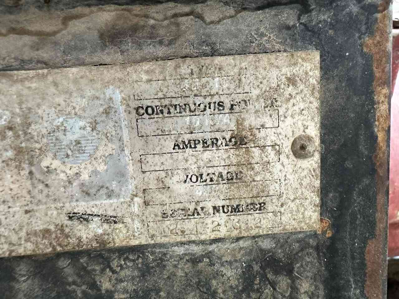 مولد ٢ بستم لمبرديني ثري فيز شغال العنوان بغداد شاطئ التاجي قرب جامع نور المصطفى 10 kv السعر 10$للتواصل ***********  *********** @الجميع
