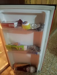 ثلاجة • حجم صغير • نظيفة