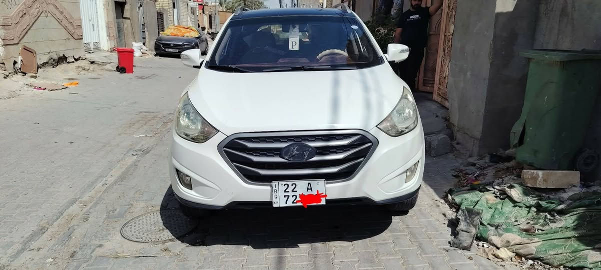 هونداي توسان فول مواصفات بنوراما رقم اربيل 2010
بيها فقط بارد شي بسيط السعر 115 وبيها مجال حك 
الجيه تريد تحويل او وكاله اني جاهز رقم الموبايل *********** اني مكلف بالنشر وشكرا
