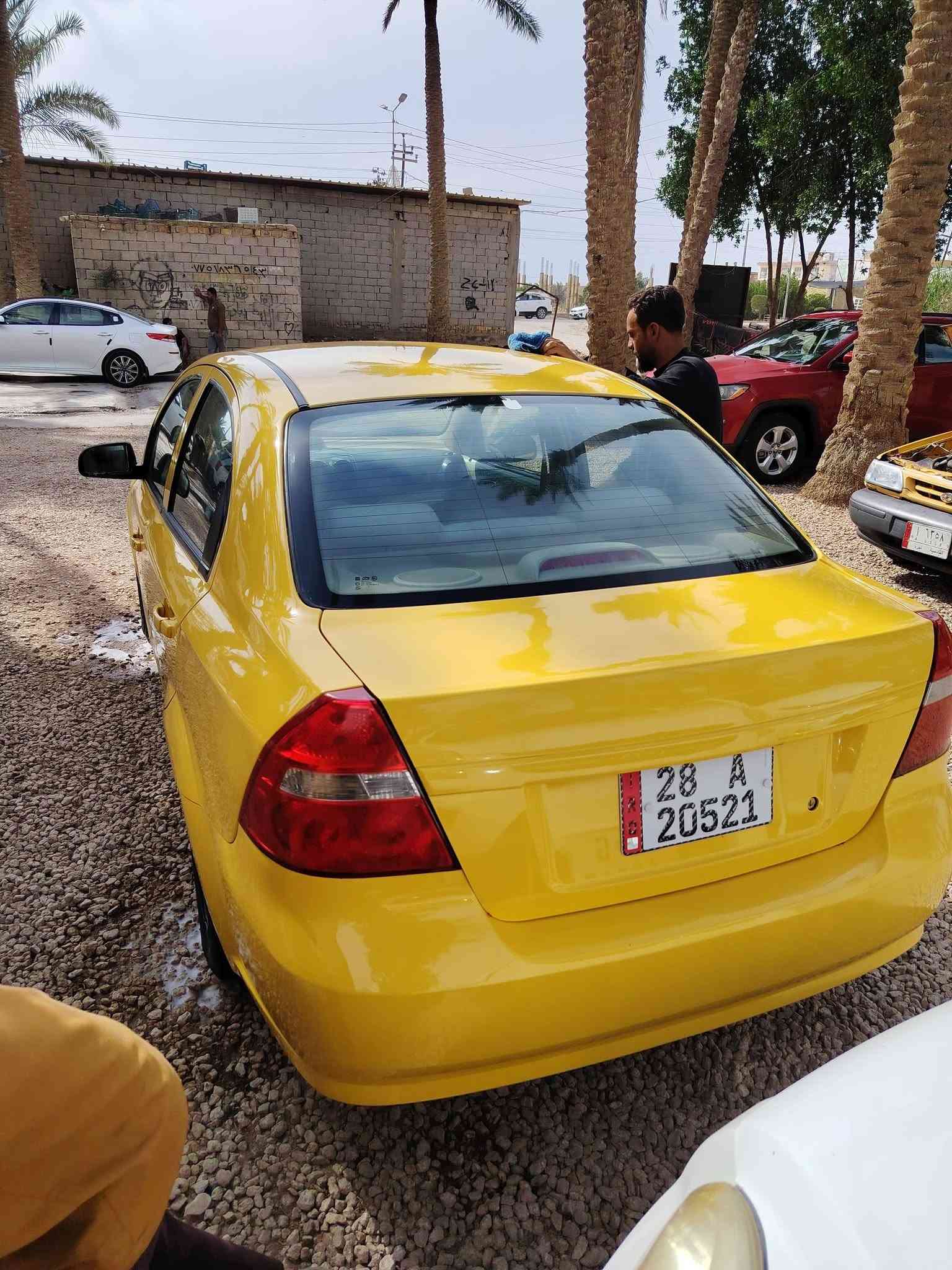 يالله سلام عليكم افيو ٢٠٠٩ خليجي محرك مفتوح مو مسكر مكينه وكير جدد بسمي رقم انكليزي حادثه بنيد بس صبغه جديده حلوه كلها جاهز تخم تاير صارله سبوع سعره ٤٩ وبيها مجال للطيبين مكاني دوانيه ***********
