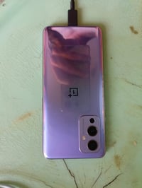 Oneplus 9 5G الجهاز كله مكفول و ما مفتوح ، فقط كسر بالشاشة  موضح بالصو...
