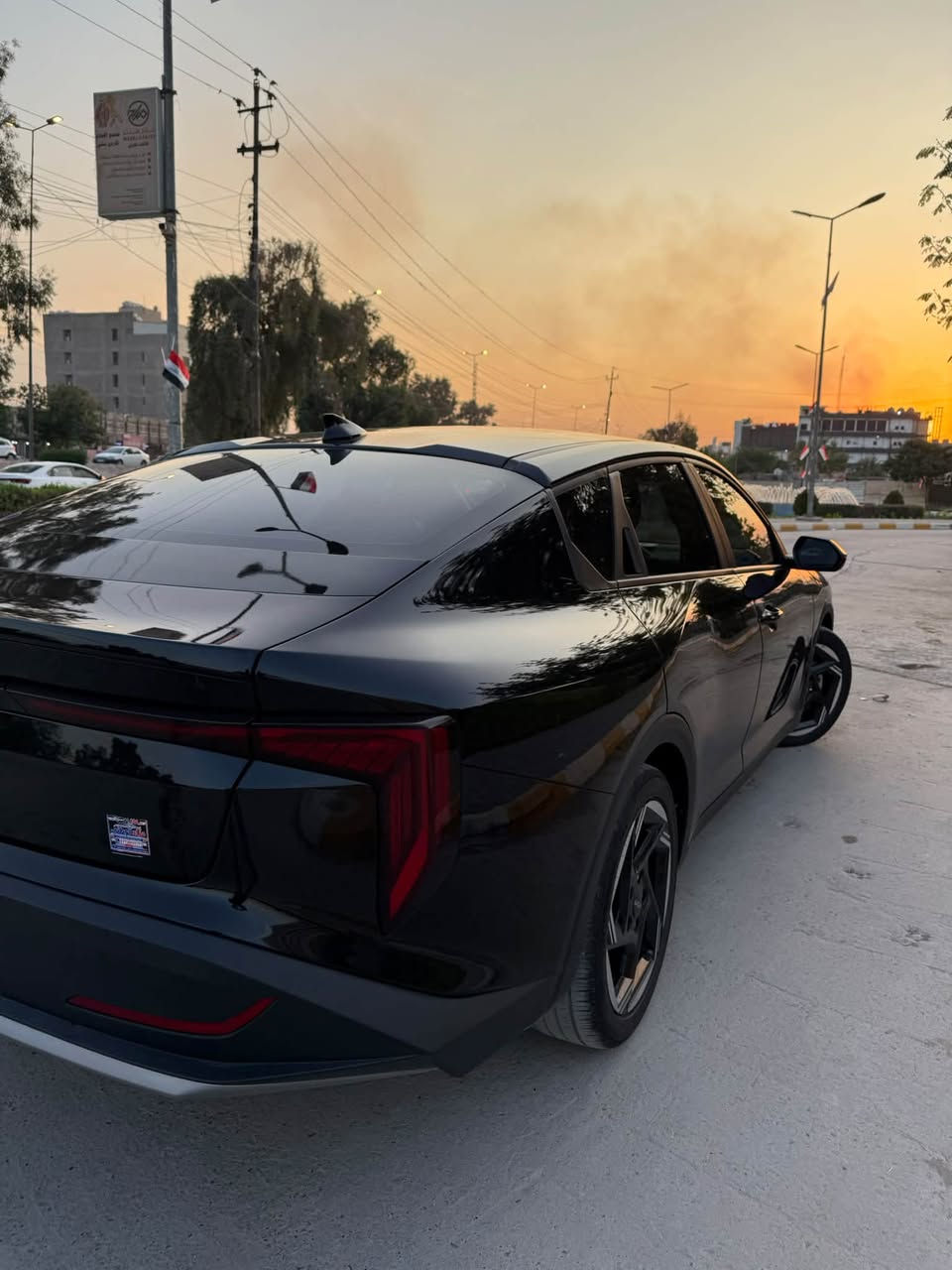 السلام عليكم كي فور للبيع
🚘 Kia K4 EX 2025

*********** 
🔹 اللون: اسود 
🔹 المحرك: 2000cc DOHC — 4 سلندر
🔹 الكير : IVT أوتوماتيك
🔹 دفع أمامي FWD
🔹 الممشى: 29000 فقط
🔹 تترقم شمالي اربيل

✨ المواصفات:
🔸 كشنات قماش
🔸 شاشة كبيرة 12.3 إنش متصلة
🔸 Apple CarPlay & Android Auto 
🔸 تشغيل بصمة + تشغيل زر
🔸 دخول ذكي
🔸 مثبت سرعة ذكي
🔸 كاميرا خلفية
🔸 حساسات أمامية وخلفية
🔸 أنظمة تحذير ومساعدة بالقيادة
🔸 نظام المحافظة على المسار
🔸 فرامل طوارئ أوتوماتيكية
🔸 إضاءة LED

💥 الحادث: بنيد و جاملغ 

📌 ملاحظة:
الدعامية أصلية ✅
هنالك رصعة  في البك لايت الايسر✅
صور الحادث ورقم الشاصي مرفق مع الصور✅

للاستفسار عن السعر اتصل على الرقم 

***********
