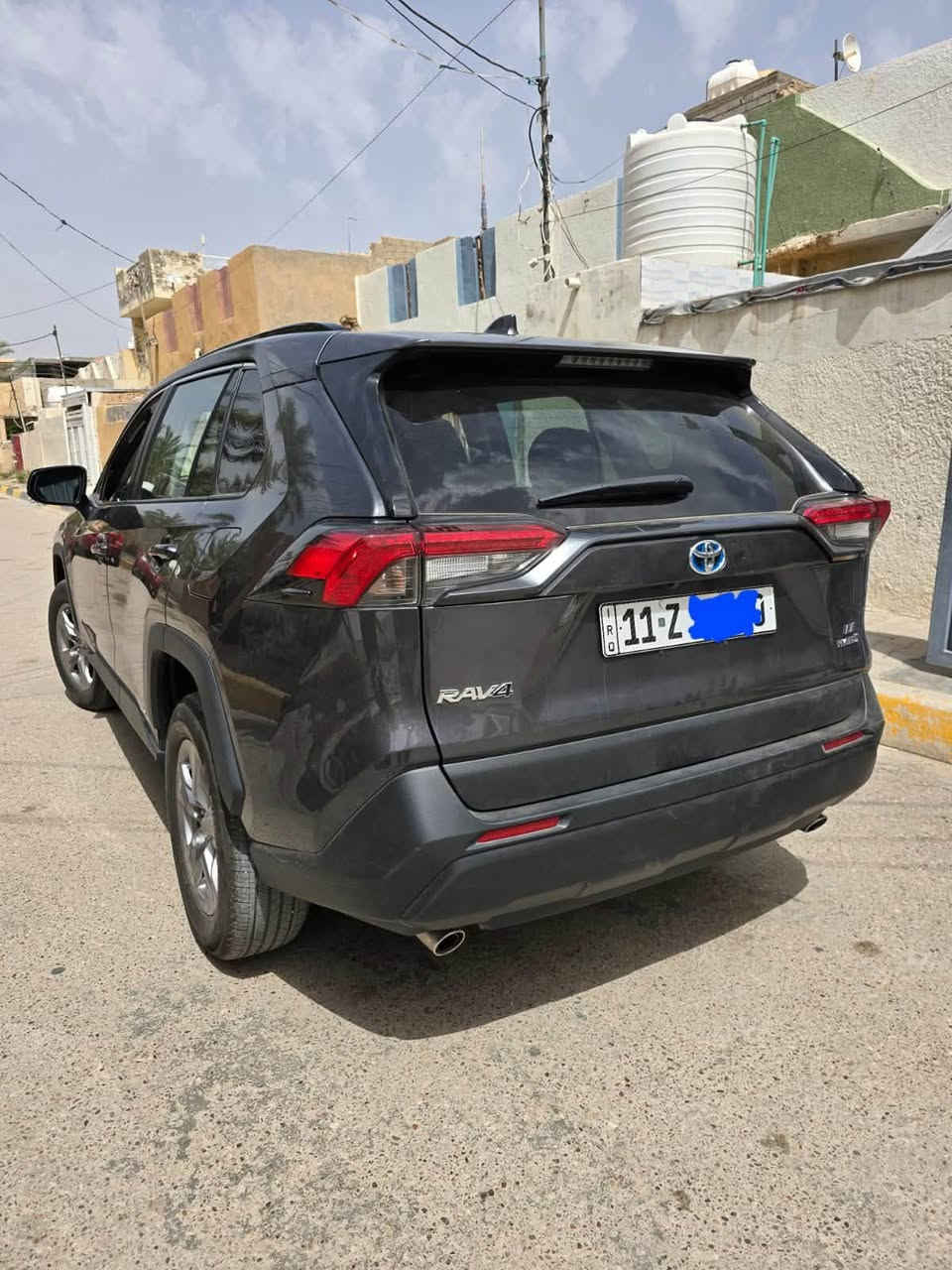 سلام عليكم

#راف فور هايبرد للبيع موديل ٢٠٢٣ 

#فئتهة LE
#رقم بغداد
#ماشية 9000الف 
#السيارة كلش حلوة و جديدة  
 
#مواصفات سيارة -فور ويل - رادار جانبي -رادار امامي تحديد مسار -شاشة ابل كار بلي - كامرة خلفية -مساعد نزول منحدرات - لايت زنون بلادي - وضعيات قيادة سبورت و ايكو و كومفورت-

#حادثها فقط #بنيد فقط و مصلح نفسة  

#عنوان السيارة #ديالى بعقوبة

سعر سيارة 225 و بيها مجال 

***********
