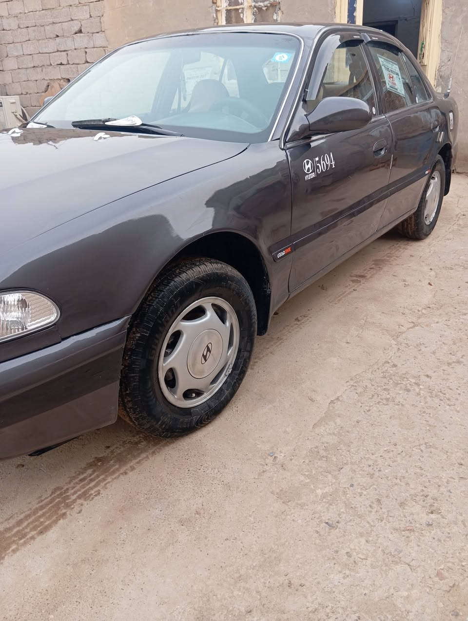 السلام عليكم 
سوناتا تو 
كير عادي 
مكينه 2000
رقم انكليزي بغداد 
صدر امامي خلفي 
السعر 40وبيها مجال 
العنوان واسط الكوت
بيع او مراوس حسب القناعه
***********
