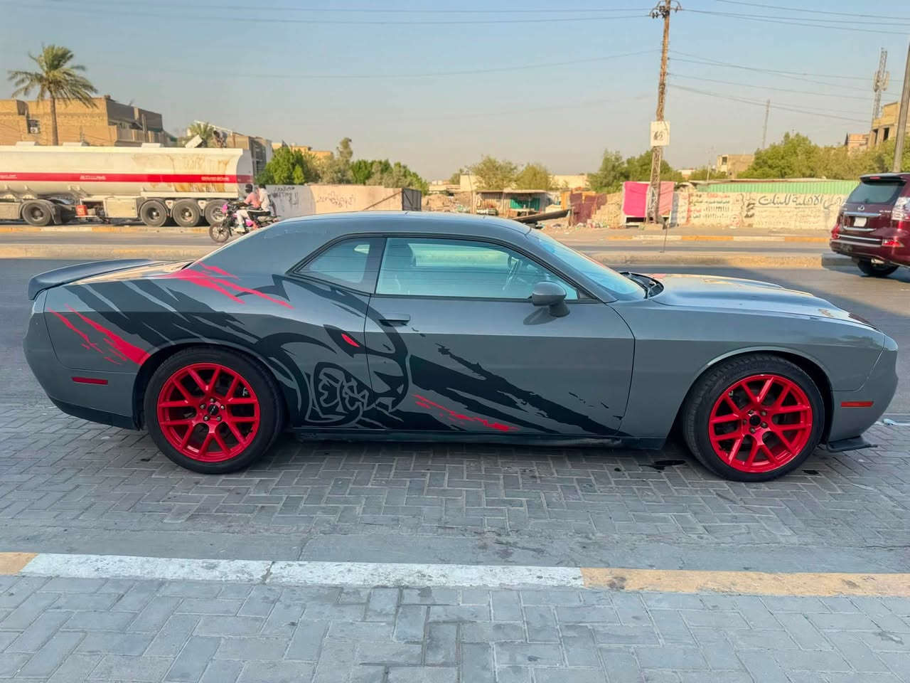 السلام عليكم
جالنجر sxt plus 2017
جاهزه من كلشي كير ومكينة وكهربائيات وتبريد وزرع عدسات اقوة نوعية متصرف عليهة ولا دينار 
مصبوغة حزام البدي مالهة شوية بي عيوب رايدهة ب١٢٠ مكاني حي العامل والحريه 
***********
