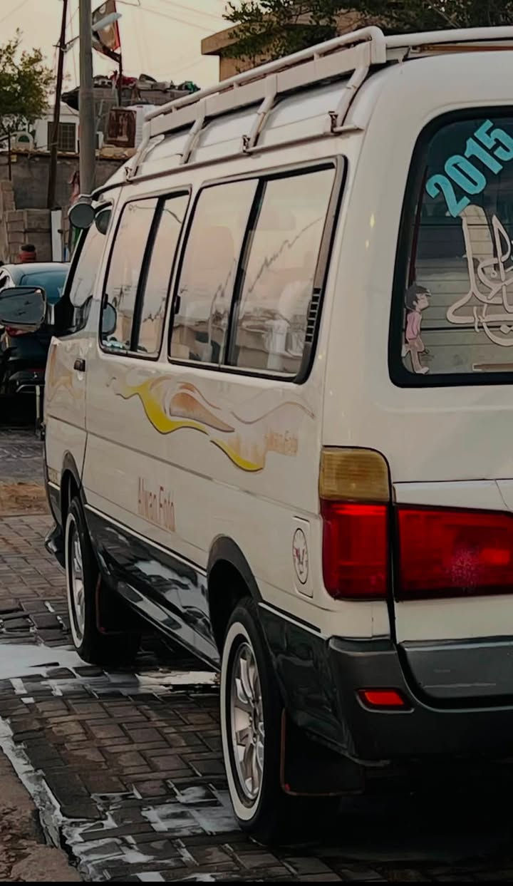 السلام عليكم فتون موديل 15ابيع موصليه ماعليها اشارة حجز ولا مطلوبه لاي جهة سياره احلى من صور مكفوله من ضربه وصبغ سياره كلش جديده ماعده المحرك بدايه تبخير كلش قليل  بس شراي يخابرني سعرها 42 رقمي واتساب بي ***********سياره اي ناقص مابيها
