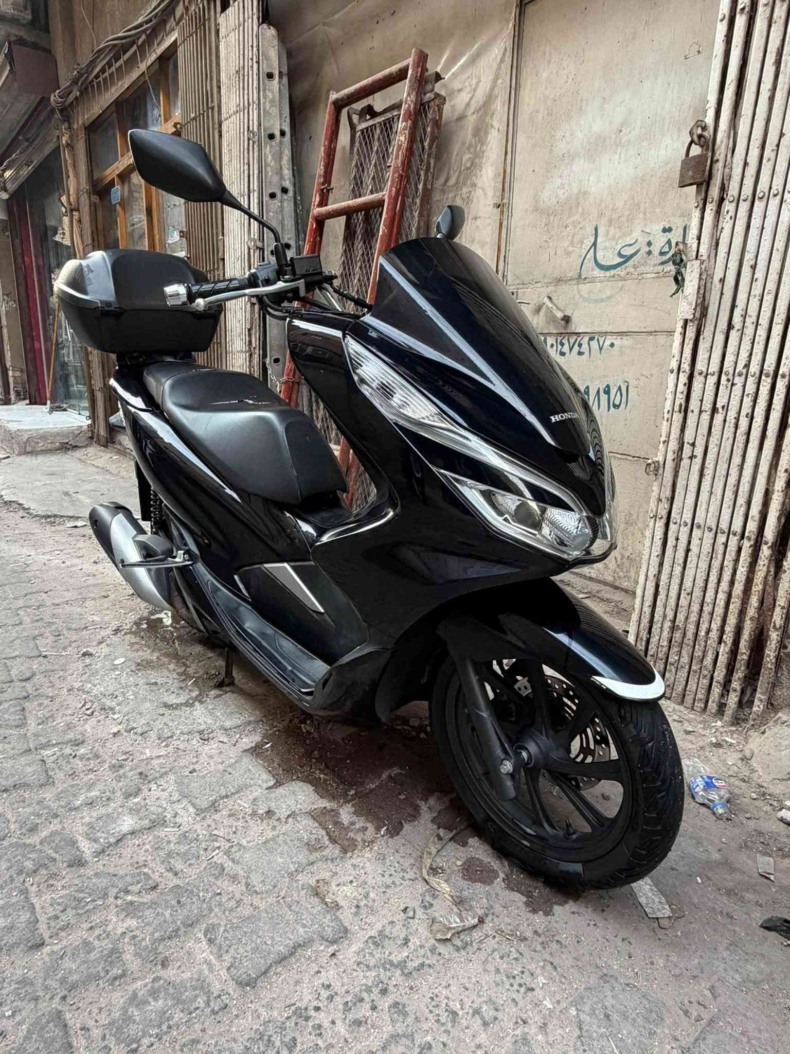 السلام عليكم pcxجيل٣ ياباني مكفوله من كلشي دراجه جديده بمعنا الكلامه بل عافيه التصير من نصيبه سعر (٢٢)$
***********بغداد شارع صدريه
