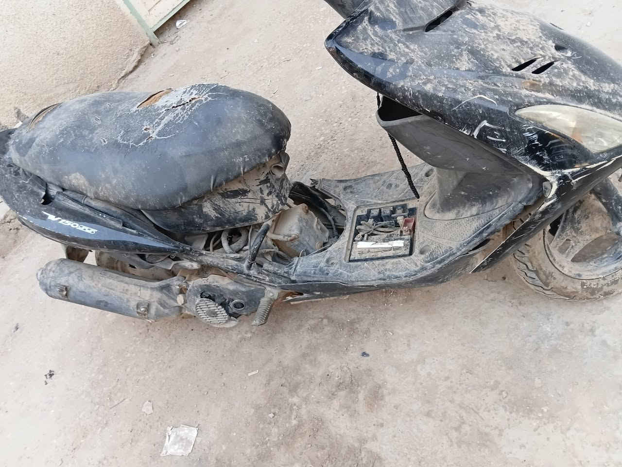 سلام عليكم 
دراجة بريز ثعلب ياباني متروكه للبيع 
الدراجة ما كايمه بس بيهل عطل كهربائيات وعفتها 
نوزلات شغالات ابيعها كوم حديد ب 75 مستعجل 
تواصل خاص او *********** 
مكاني كربلاء شارع ميثم التمار
