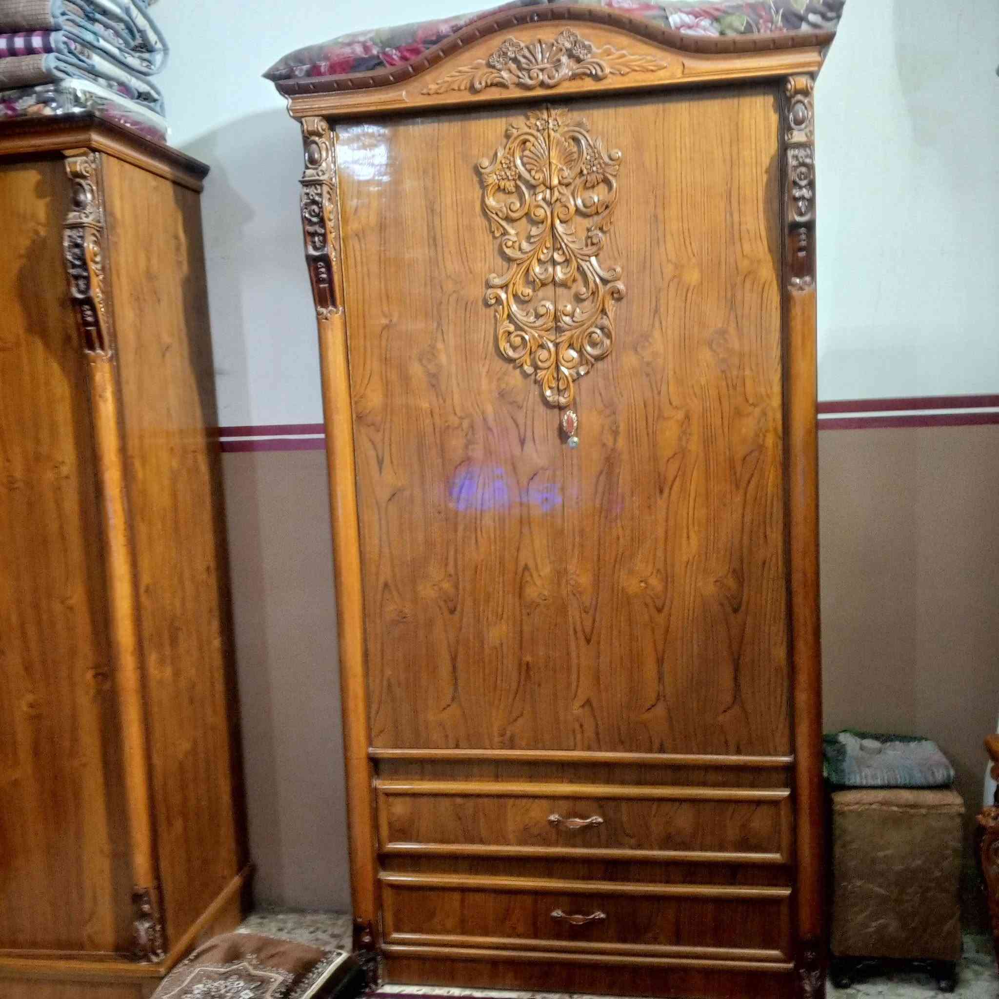 لا بيع غرف تسكم عرقي درجه اول شغل حديث اسم الغرفه ملكيه فخمه الغرف ماصرلي هوي من سكمته  شغله درجه اول الشري يدخل خاص او يستفسر او يتصل عل رقم ***********
