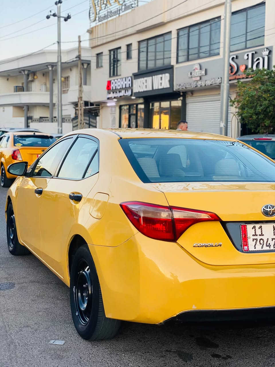 *********** كورله للبيع مديل ١٨ رقم بغداد بسمي  سنويه جديده الحد ٣١ماشيه 120 كلش نضيفه صدر كير محرك كله بشرط رادار امامي بيها دوشمه جديده سياره جاهزه ربع ماتصرف عليها ضرر جاملغ وبنيد نفسهن مصلحات بشاصي فقط سحبه بدون تصليح  سعر ب ١٣١ بيها مجال
