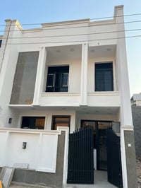 بيت للبيع 100 متر طابقين 3غرف نوم. بعده زيرو تسليم مباشر البوعيثه مجمع...