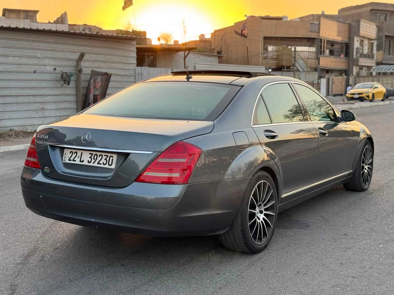 سلام عليكم
للبيع او مراوس
مارسدس S350 
موديل 2009
سيارة جديدة وممتعوبة
بيهة صبغ قطعتين
فول مواصفات معروفة بنوراما
لون نفطي مميز
السعر 180$ 
مكاني بغداد الجديدة

‭***********‬ مصطفى
