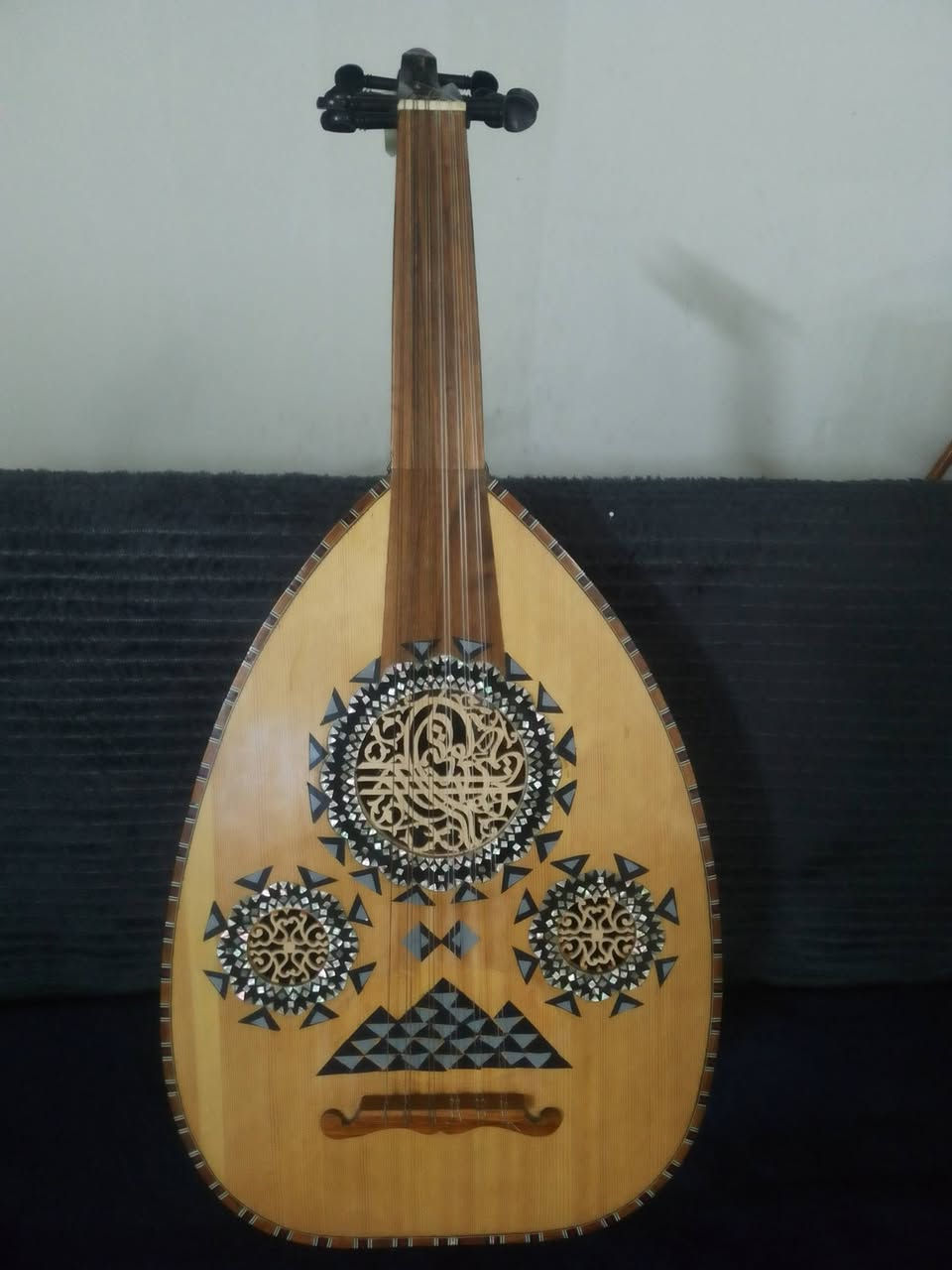 عود مصري • تحفة فنية