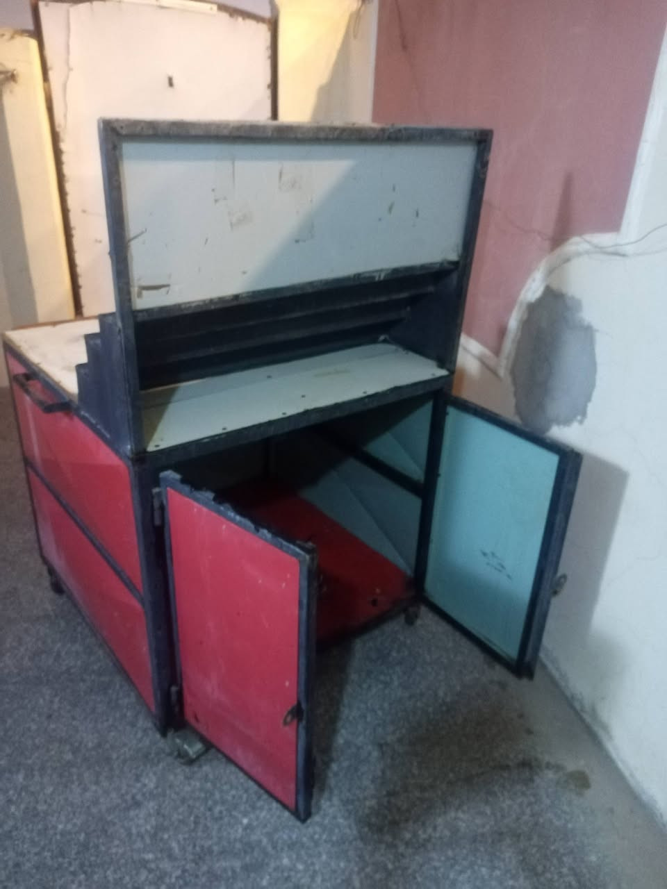 واتساب • للبيع • دواليب مطبخ