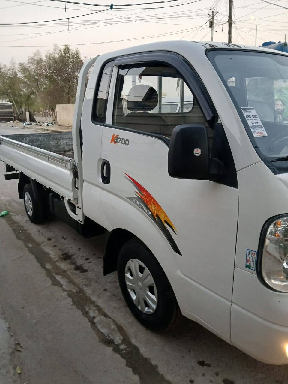 كيا 2700رقم بغداد مشروع وطني 2009مكفولة من ضربه فقط تكحيلات بسبطة تخم تاير جديد صدر جديد دوشمة كشنات جديدة سيارة جاهزة للعمل بدون نقص مكاني بغداد العبيدي ***********
