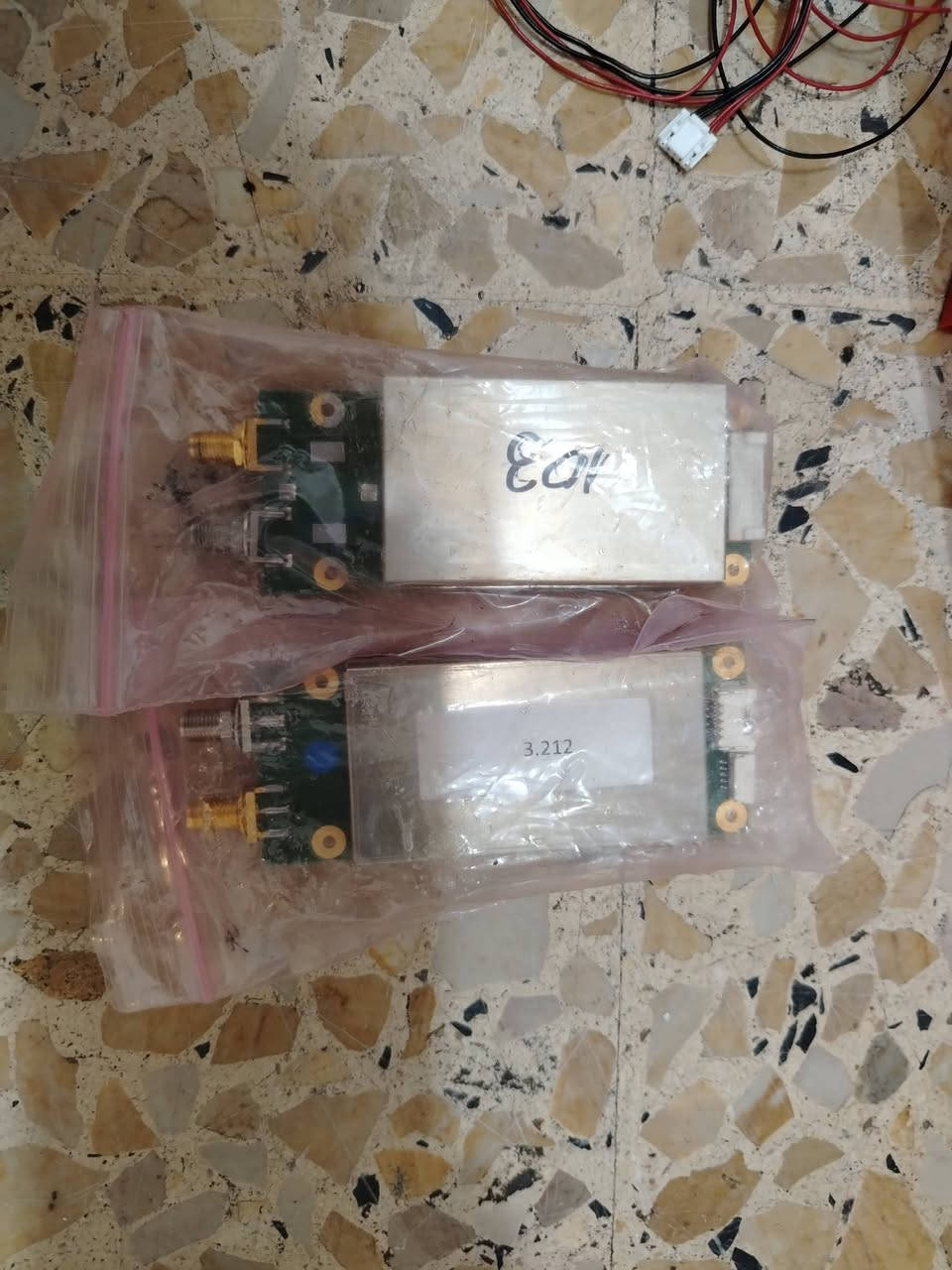 مرسل ومستقبل • مع التوصيل • اكسسوارات
