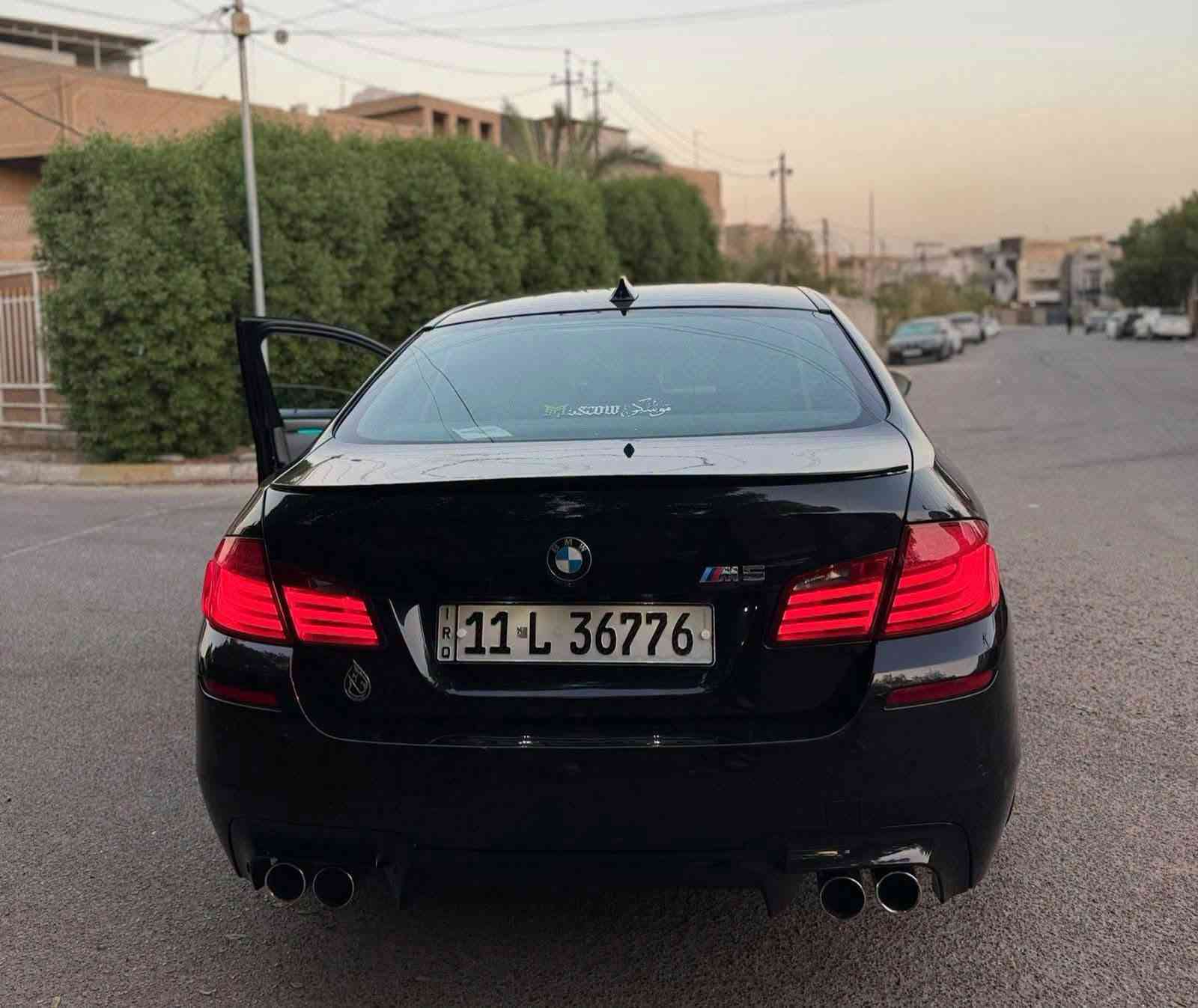 بي ام دبليو M5 F10 2013 اصل استيراد القلم خليجية 
محرك 4.4L  توين تيربو 600HP✈️✈️
عليها داون بايب وبرمجة
مواصفات السيارة:
بيبان شفط
كامرات 360
كير 3 وضعيات
ستيرن 3 وضعيات
تبريد خلفي دكتات بلتكم ايضا 
صندوك ينفتح بحركة الرجل
5 بردات
وضعيات قيادة كومفورت وسبورت وسبورت بلاس 
عليها دركة كاربون فايبر
عداد 330
شاشات خلفية 
مواصفات هواية متخلص 
السيارة جاهزة ونظيفة 
ماشية 80 الف كيلو
رقم بغدادبأسمي
مكان السيارة بغداد 
صبغ فقط دعاميات 
الي ميعرف بهيج سيارات ليخابر رجاء

رقم صاحب سياره
***********
