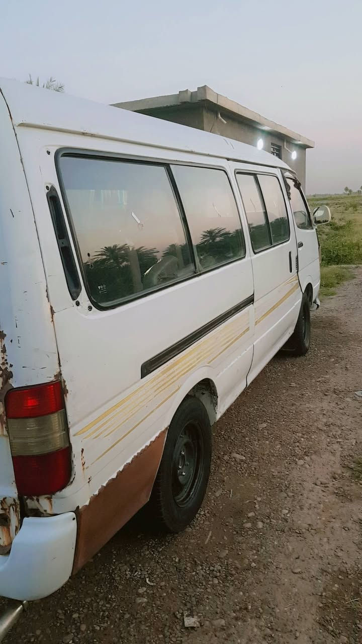 كيا فتون للبيع
موديل ٢٠٠٩
سيارة جاهزة من كلشي كير محرك اكسن مكفول 
سنوية لل٣١ السيارة بسمي هية غرامات مصفرة 
سيارة قبل كم يوم سويت حادث بيهة ابيعهة على وضعهة 
السعر ٤٣ وبيهة مجال قليل 
***********
مكاني  بغداد الدورة
