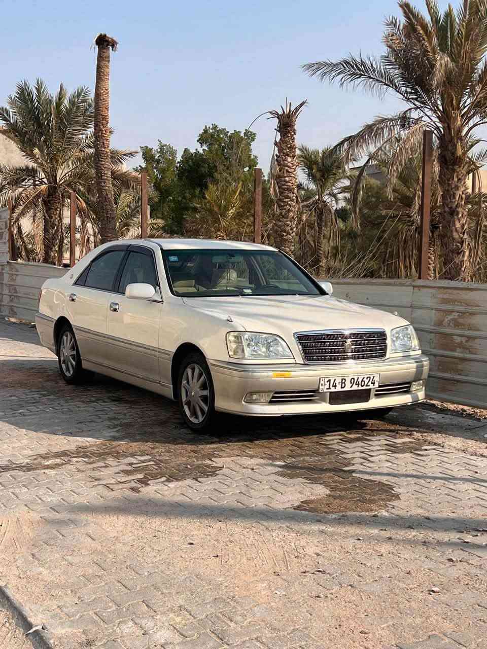 السلام عليكم للبيع سيارة ملكة مديل 2001كرستال اصل  كفالة مكلشي كص نقل عيب شرعي  السيارة جديدة جيس مال مزاد دولة  بسمي   تحويل ثاني يوم سيارة ثلث دگم  معرف مواصفاتة   مكينة دي فور الچبير   رقم بصرة  انكليزي  
السعر/165مجال قليل

البصرة ابو الخصيب 
***********
