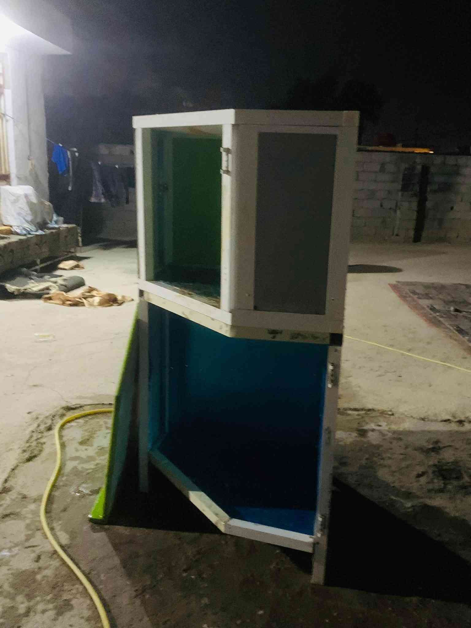 زاويه كاونتر للبيع مستعمله سعره٢٥ ***********واتساب
