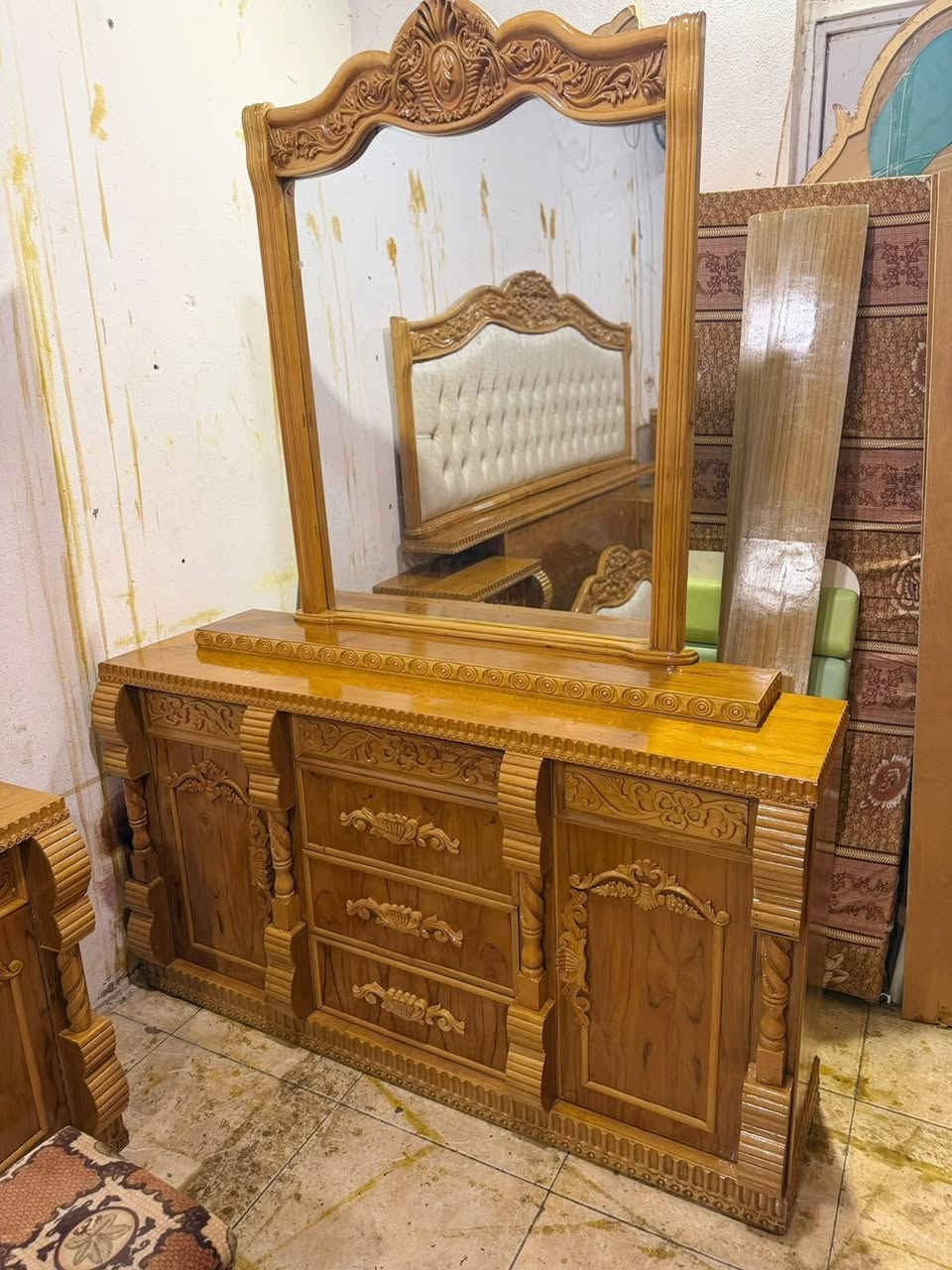 السلام عليكم
عرض خاص ومغري للعرسان 
توفر لدينا من جديد غرفه صاج 5 أبواب ملحق   5ملم فول نظافه 💯💯 نقش زان 💥 فصال حديت  
للاستفسار وتساب *********** مباشر ***********🌹 
ومستعدون لشراء الغرف النوم المستعمله و الكناتير 🌷
