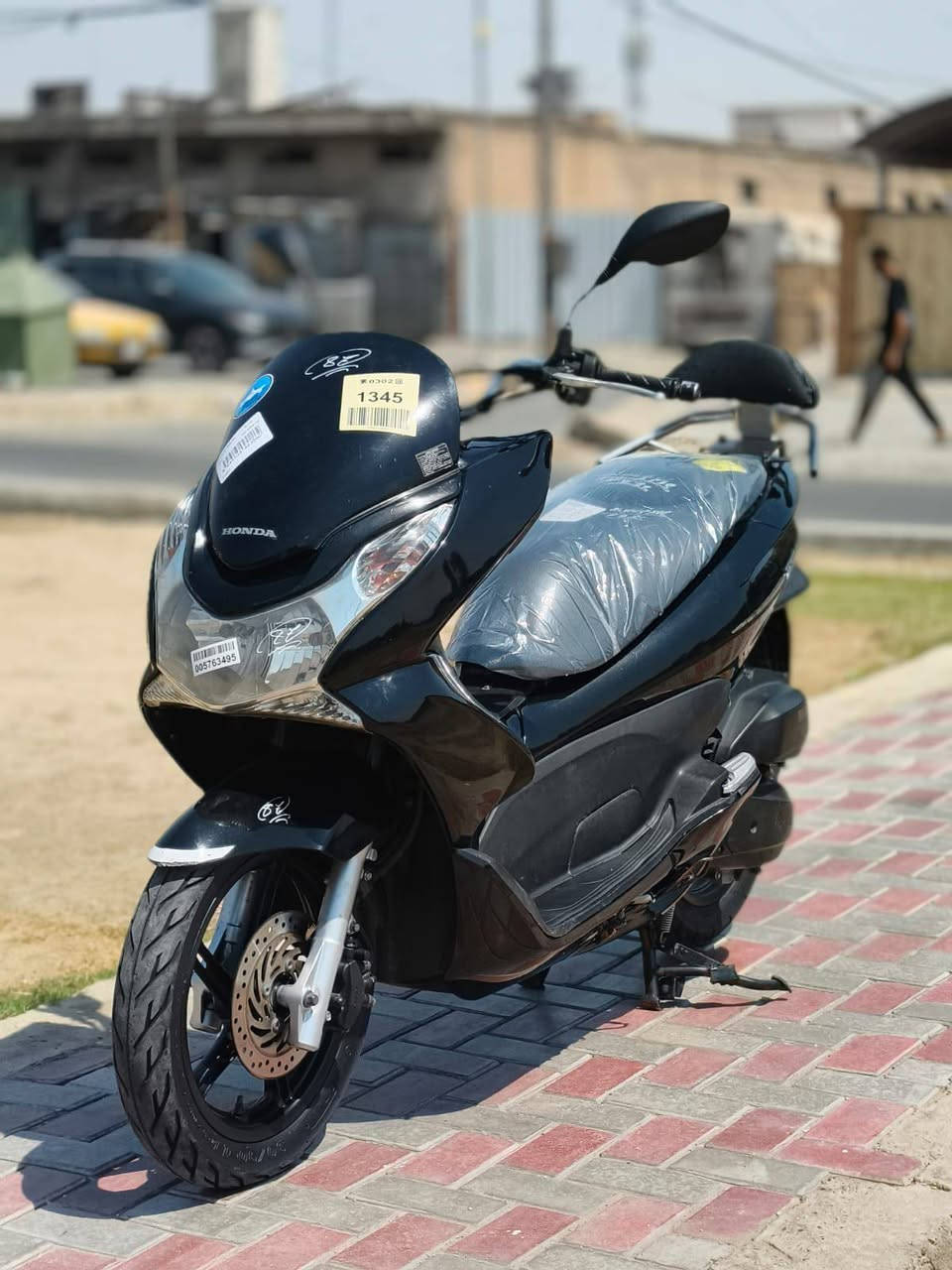 سلام عليكم....
دراجة (PSX)...(جيل الاول)  
🛵للبيع  
دراجة شلعه معدل كهربائيات كلهه شغاله 
دراجة جديده  بلادية
أي نقص مابيهة
جيب فيتر وتعال افحص
العنوان بغداد مدينه الصدر قرب مطعم ليمونة🍋 الاستفسار الاتصال على الرقم 📞 ***********
