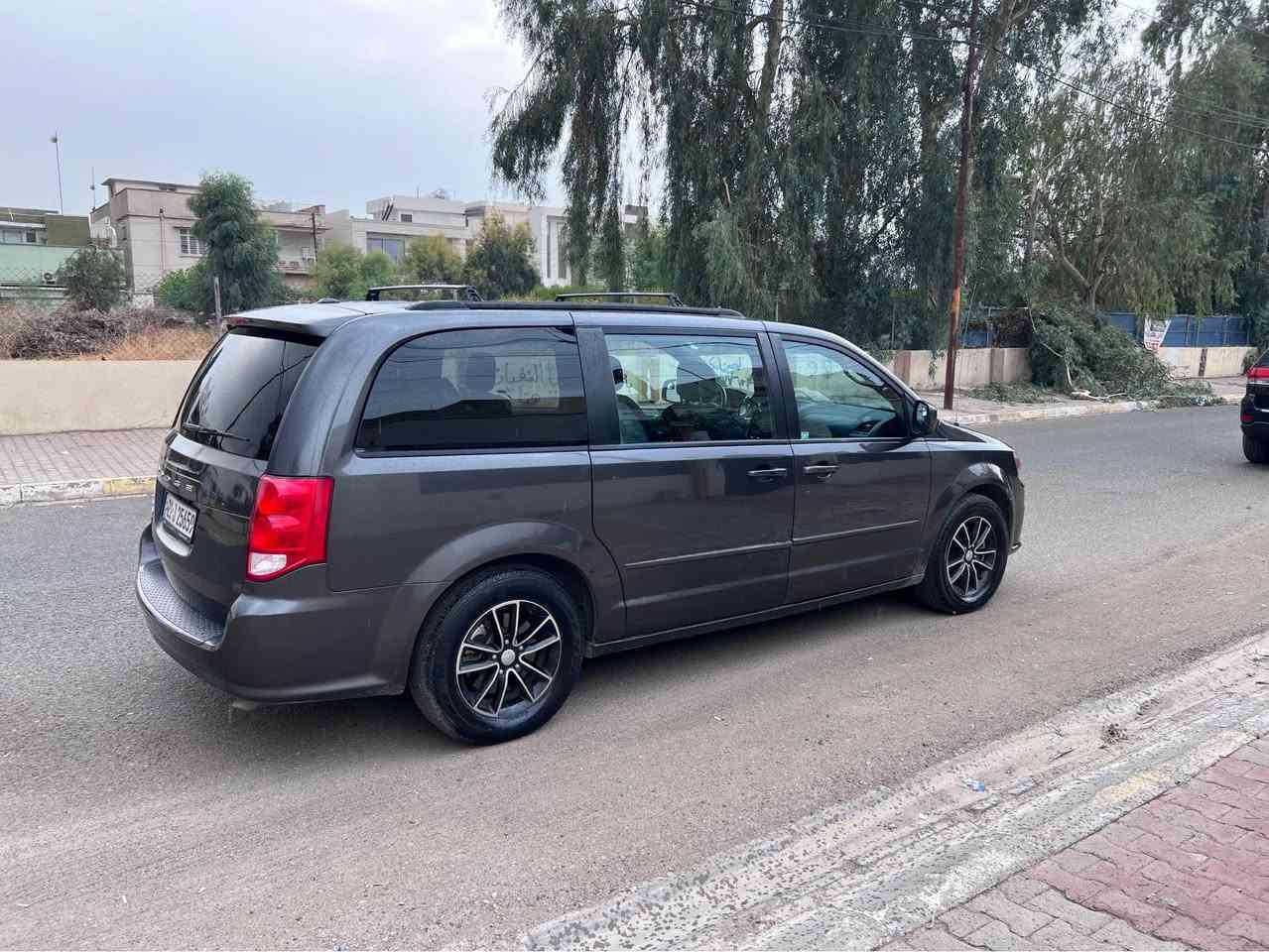 كرفان • غاز وبنزين • ماشي ١٣١الف