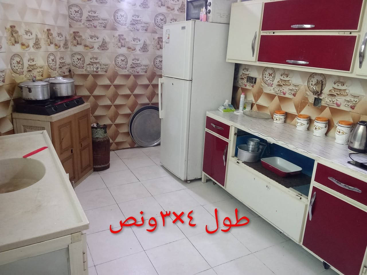 السلام عليكم دار للبيع ١٠٠ ركن مربع طابقين ٣غرف بناء ٢٠٢٢ طابوگ والسقوف كونكريت على شارع ٢٠ الاول بعد بيت واحد حي الغدير الثانية قريب على المدرسة والسايدين الي هسه بلطوهن السعر السابق ١٢٠ حالياً ب١١٠ - ٢٠ للإسكان ***********
